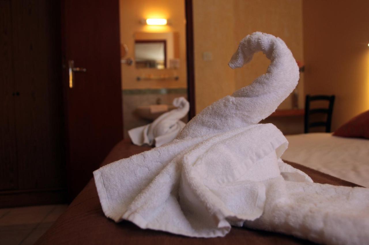 סן-שיניו Logis Hotel Le Pressoir מראה חיצוני תמונה