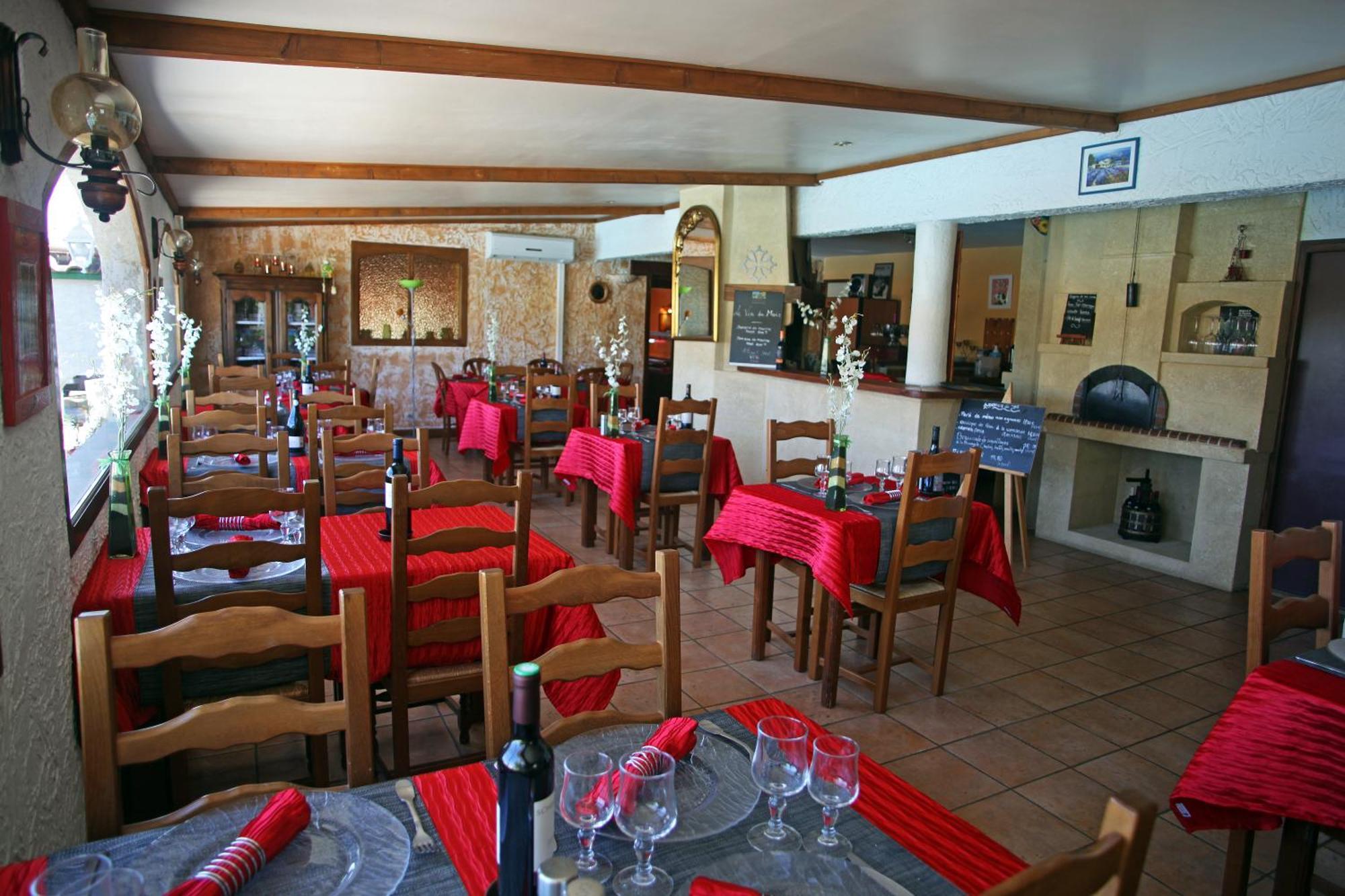 סן-שיניו Logis Hotel Le Pressoir מראה חיצוני תמונה